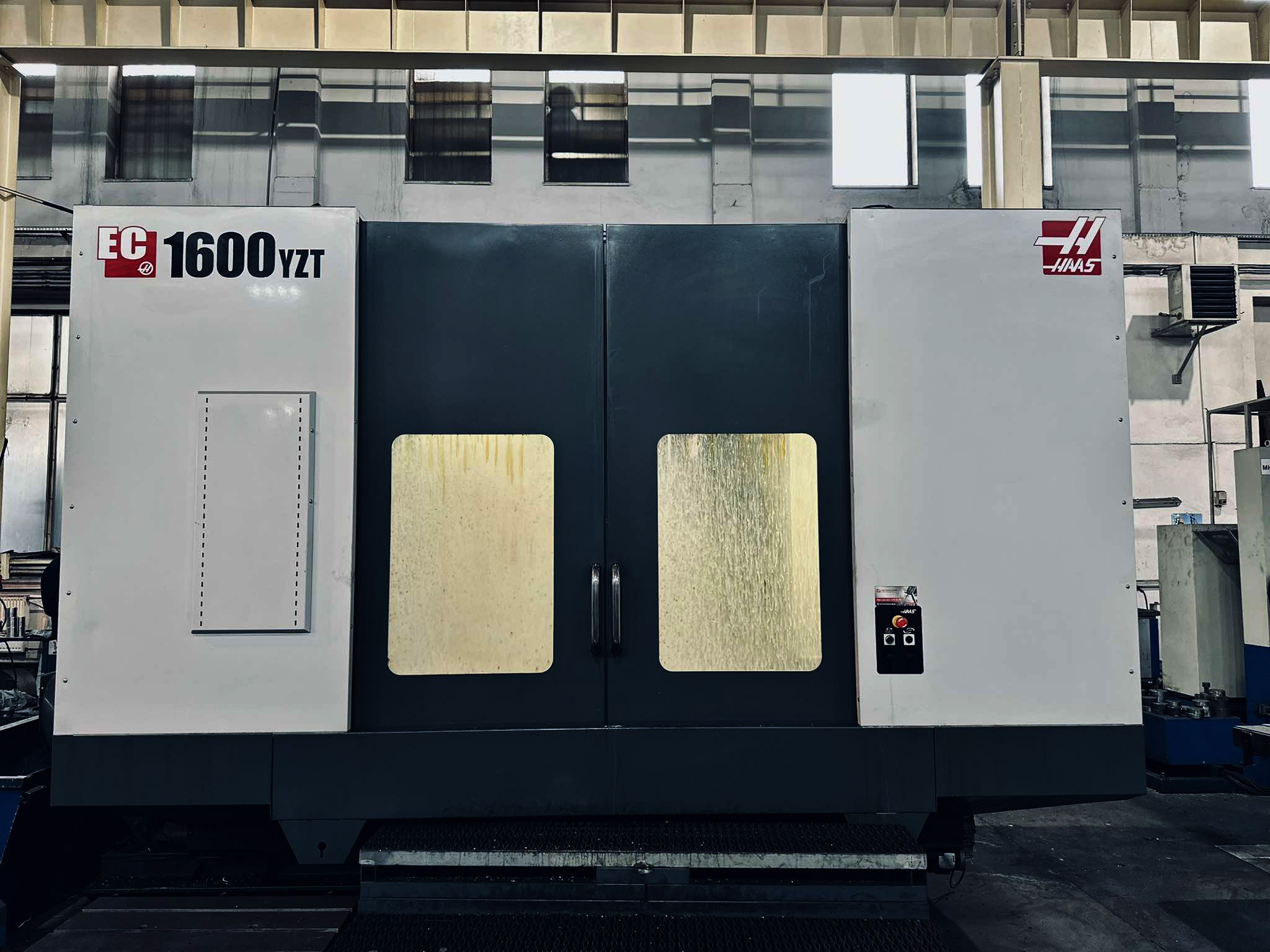 Centrum obróbcze HAAS 1600 YZT